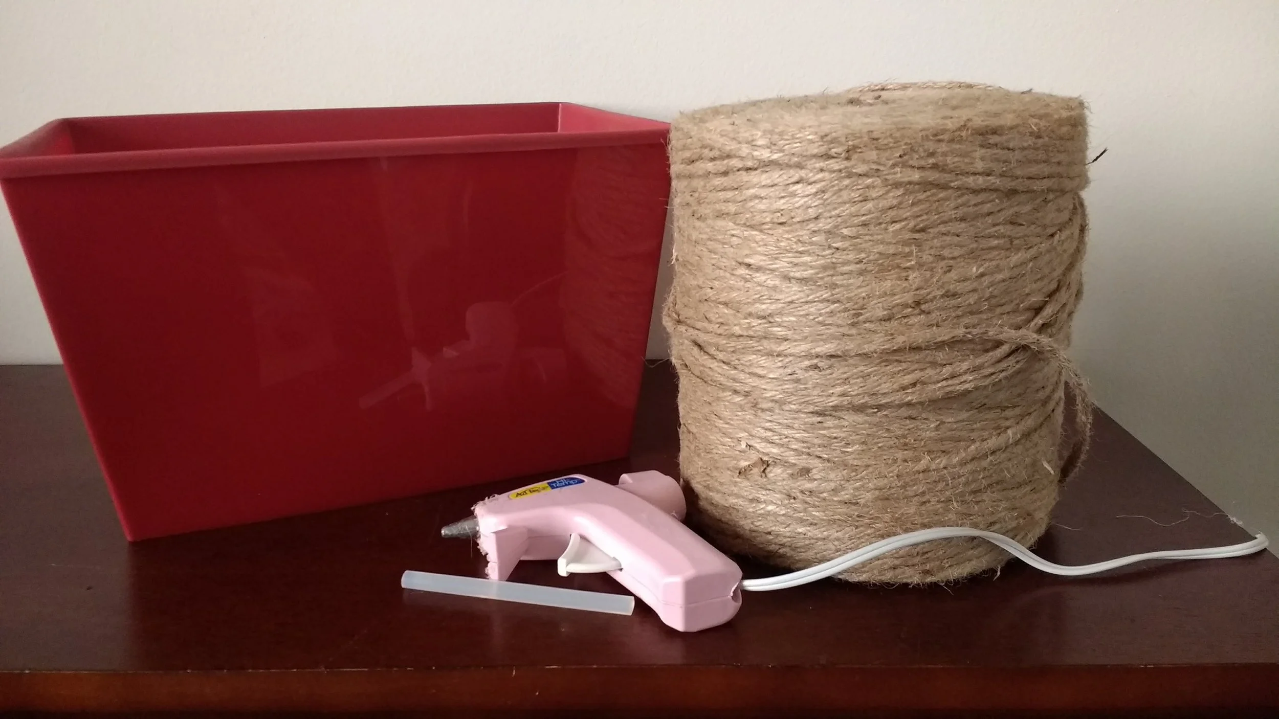 decor diy plastic Bucket into Jute Basket Beneath the Crust